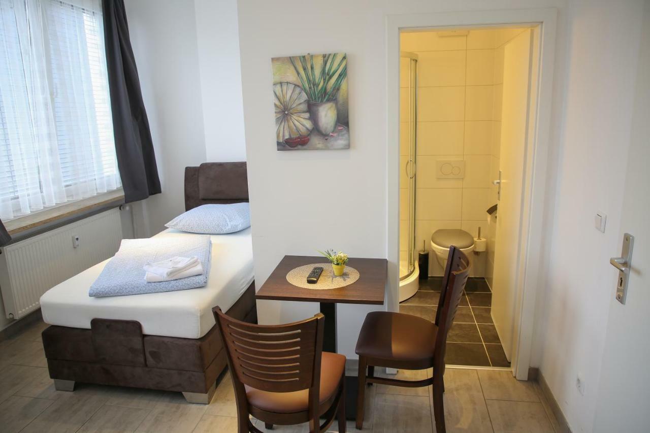 Franken Motel Fürth Extérieur photo