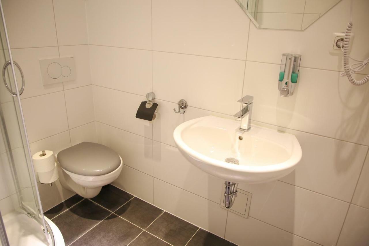 Franken Motel Fürth Extérieur photo
